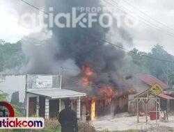 Gudang Minyak di Mentawai Habis Dilalap Api