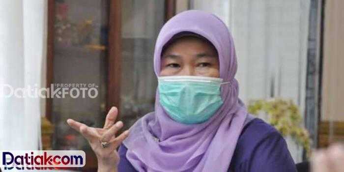 Kepala DLH Sumbar Siti Aisyah menjelaskan bahwa terjadi peningkatan limbah medis di Sumbar.