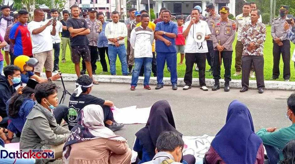Ini 6 Tuntutan GMPPP saat Demo di DPRD Padang Pariaman
