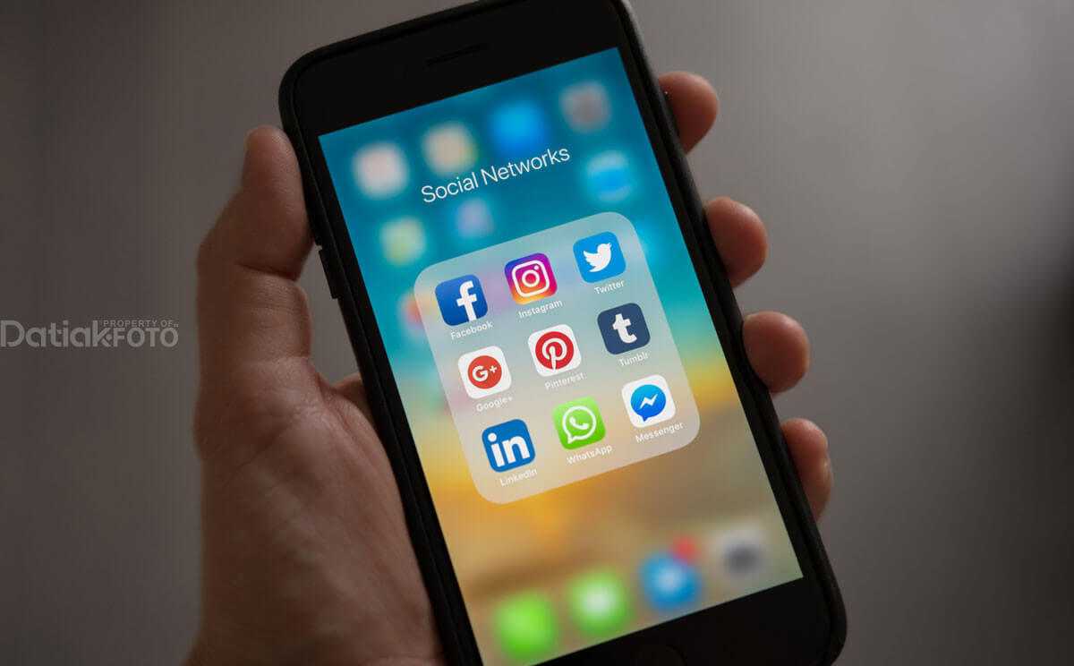 analisis penggunaan media sosial terhadap kesehatan